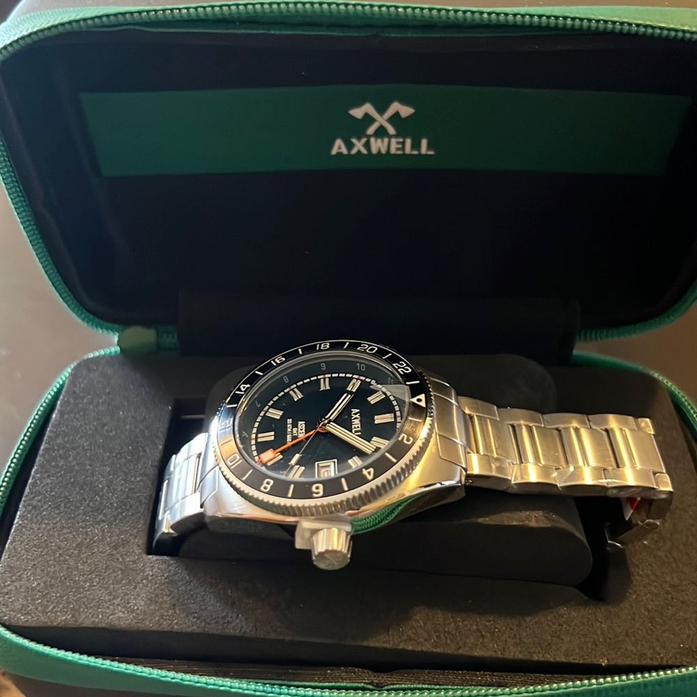 Men’s dive watch